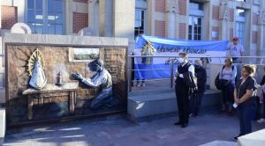 VIDEOMENSAJE DEL SANTO PADRE AL MOVIMIENTO MISIONEROS DE FRANCISCO CON MOTIVO DE LA INAUGURACIÓN DEL PASEO HISTÓRICO CULTURAL "NEGRO MANUEL" DE LA VIRGEN DE LUJÁN [Multimedia] __________________________________ Quiero estar cerca de ustedes, acompañando al Movimiento Misioneros de Francisco que en este momento inaugura o bendice el Paseo Histórico Cultural de la Virgen de Luján. Nuestro anhelo es acompañar en este lugar la memoria y la devoción de la Virgen de Luján, acompañar la paciencia del “Negro Manuel”. Un paseo por la historia y por la vida del “Negro Manuel”. Los acompaño, los bendigo. Que la Virgen los cuide, que el “Negro Manuel” interceda por todos ustedes. Y adelante, con esa fe sencilla, con esa fe que es la fe que recibimos de nuestros padres, es la fe de nuestro pueblo. Es la fe que cambia la historia. Que la Virgen de Luján los cuide, que el “Negro Manuel” les indique el camino. Muchas gracias.