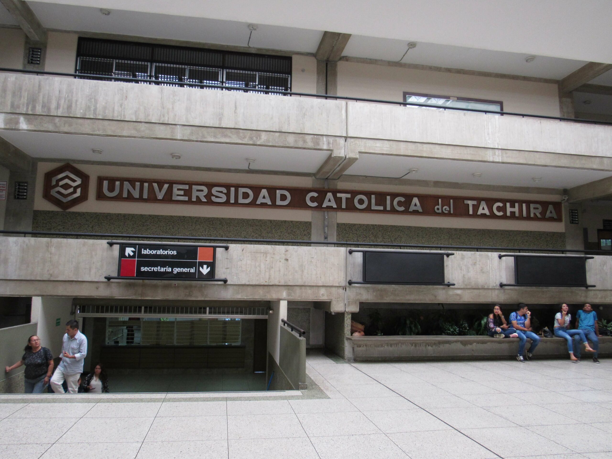 Universidad Católica del Táchira cuna de profesionales excelentes y