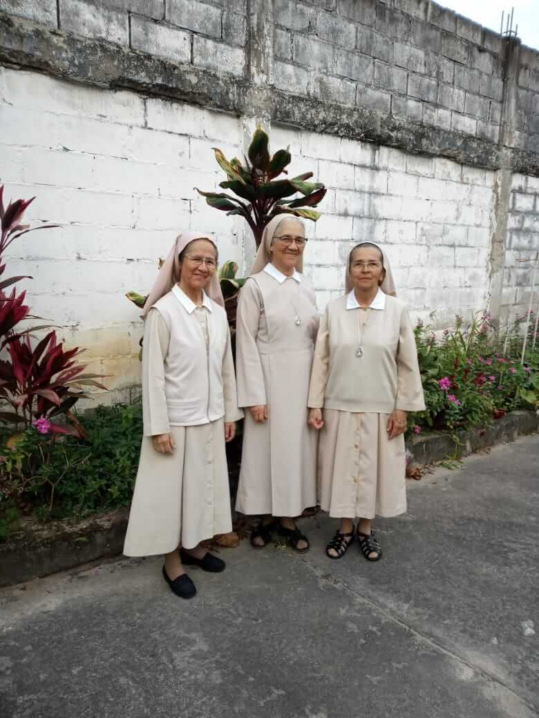 Hermanas Ravasco: 43 años al servicio del Reino de Dios en Santa Ana ...